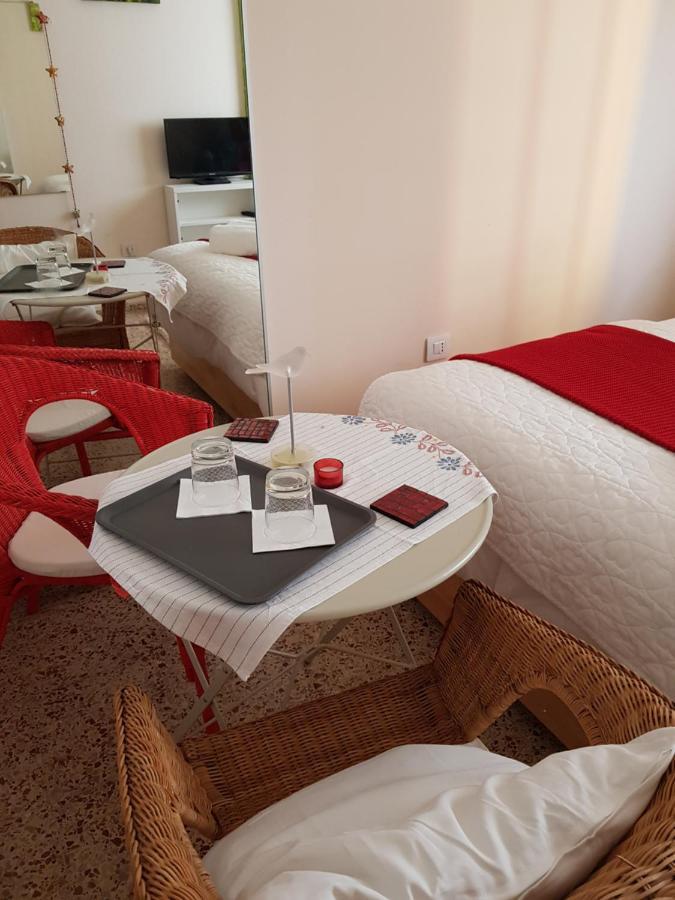 The Poppies Guest House - 100M Ocean - Private Spaces Candelaria Bagian luar foto
